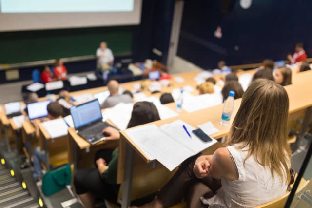 Druga tura rekrutacji na studia - praktyczny poradnik dla kandydatów Druga tura rekrutacji na studia - praktyczny poradnik dla kandydatów